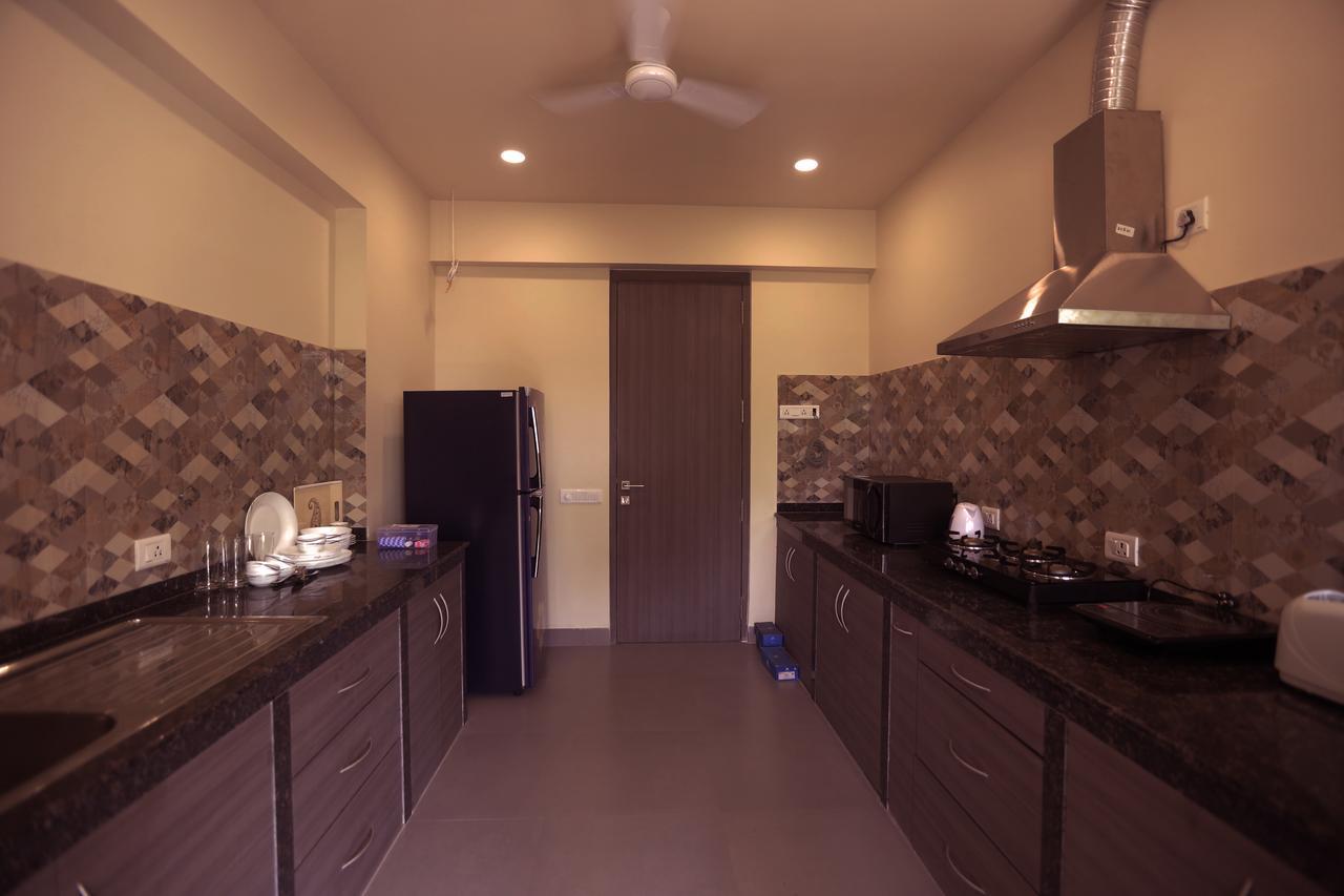 Lakeview Service Apartments Calcutta Eksteriør billede